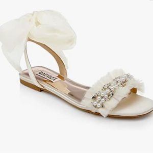 ISO, NOT For Sale. Need size 8